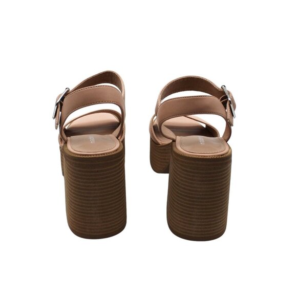 Sandals - Picture 7 of 7